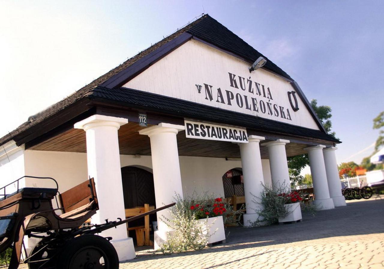 Hotel Kuznia Napoleonska Teresin Екстериор снимка