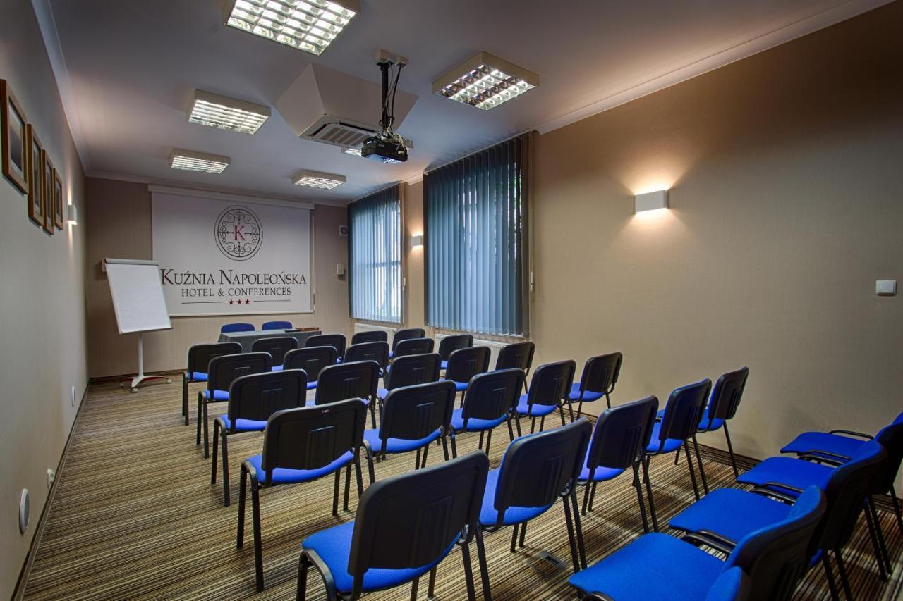 Hotel Kuznia Napoleonska Teresin Екстериор снимка