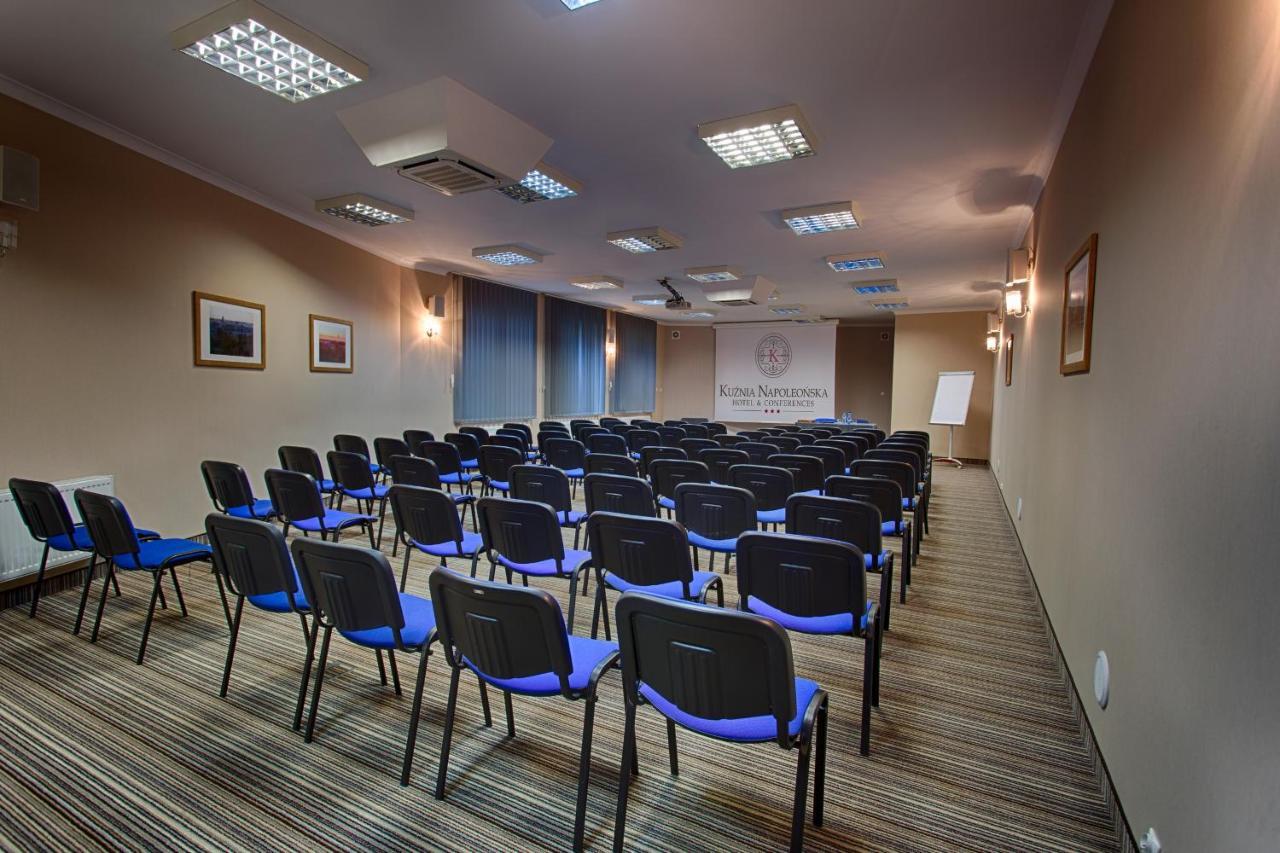 Hotel Kuznia Napoleonska Teresin Екстериор снимка