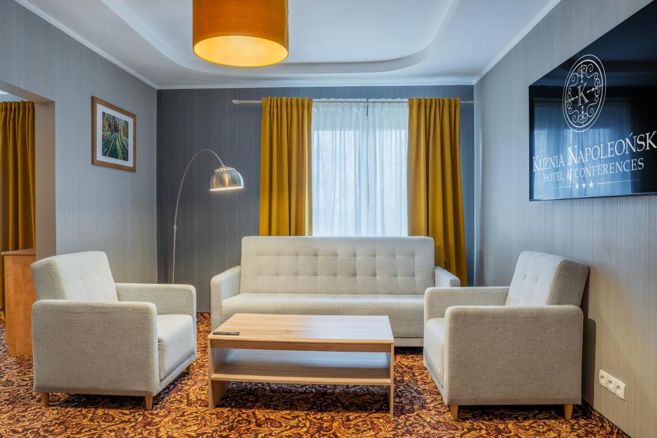 Hotel Kuznia Napoleonska Teresin Екстериор снимка