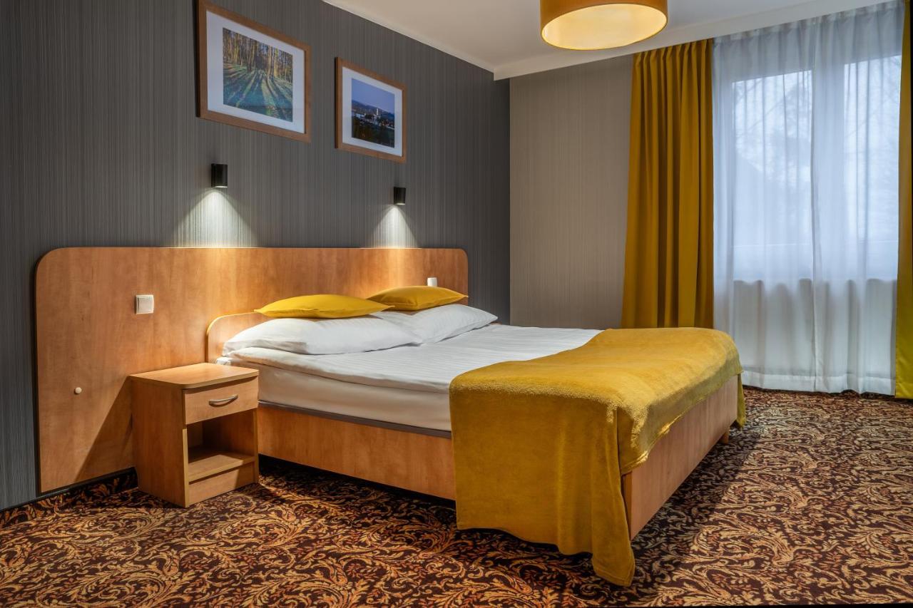 Hotel Kuznia Napoleonska Teresin Екстериор снимка