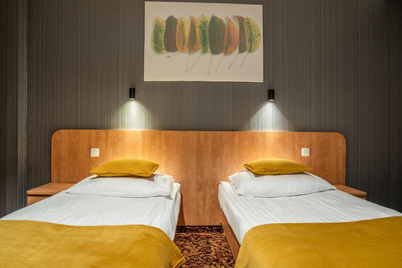 Hotel Kuznia Napoleonska Teresin Екстериор снимка