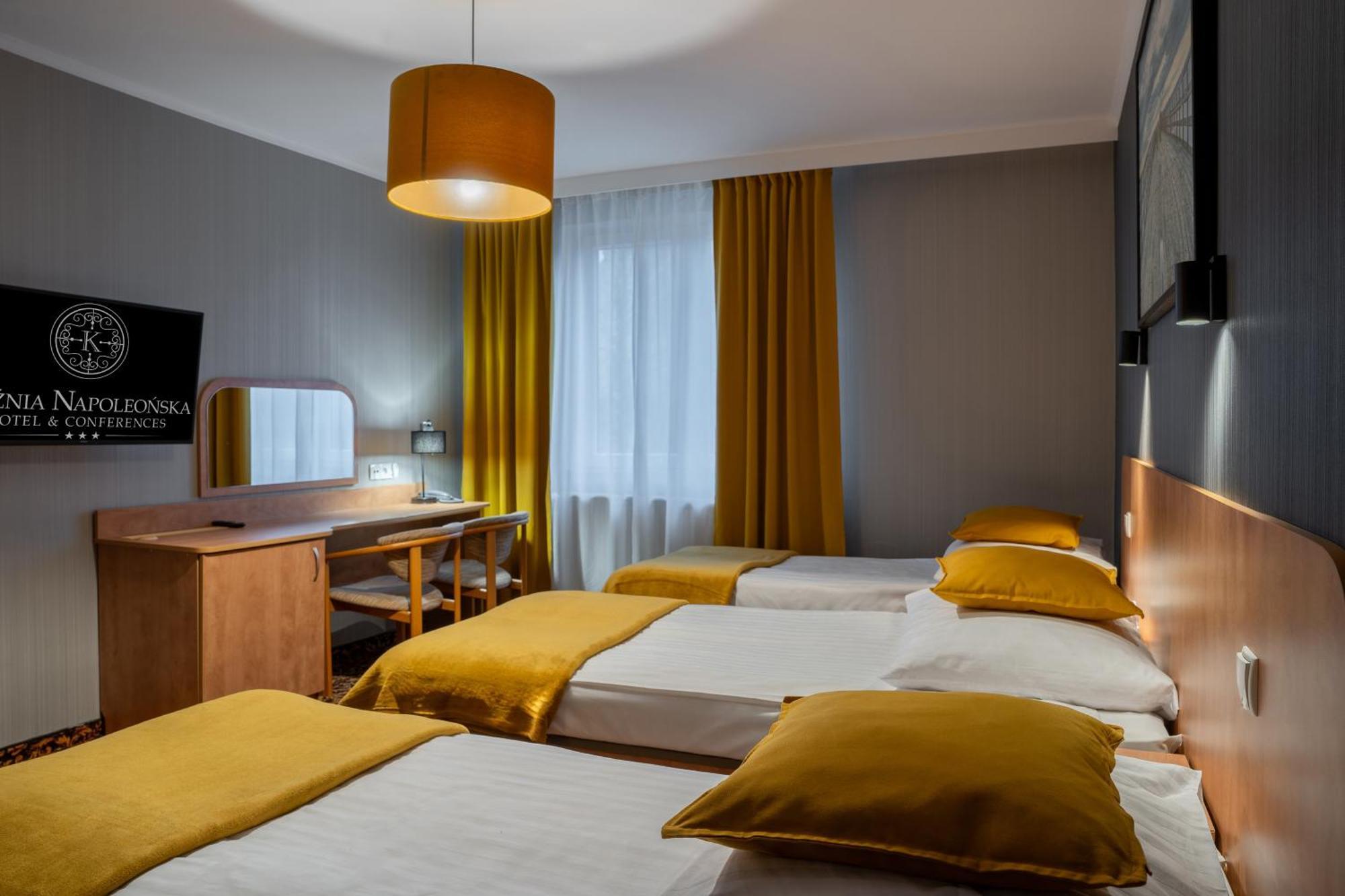 Hotel Kuznia Napoleonska Teresin Екстериор снимка