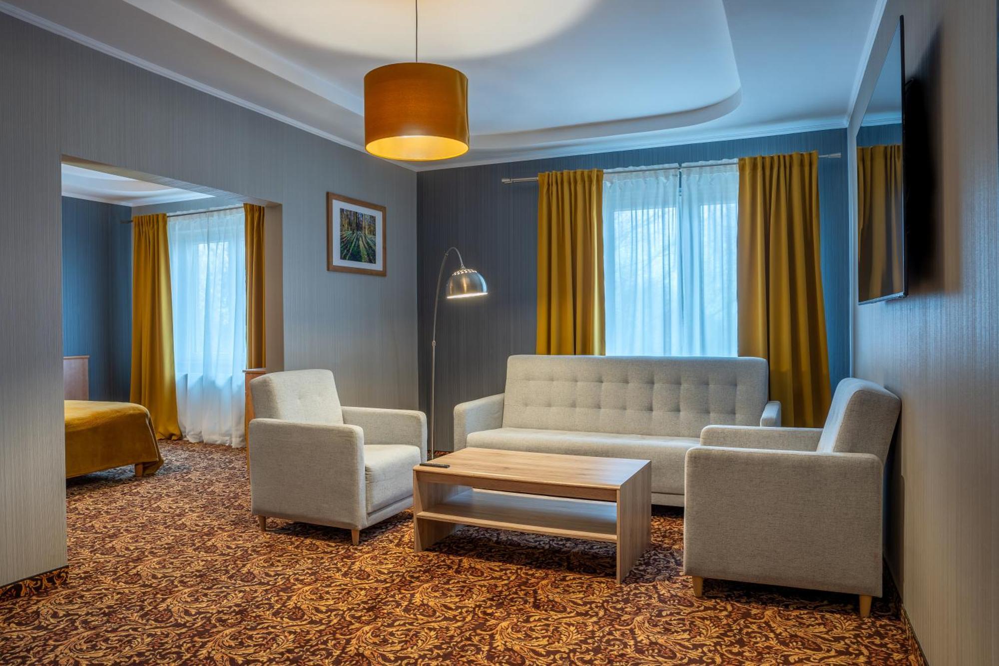 Hotel Kuznia Napoleonska Teresin Екстериор снимка