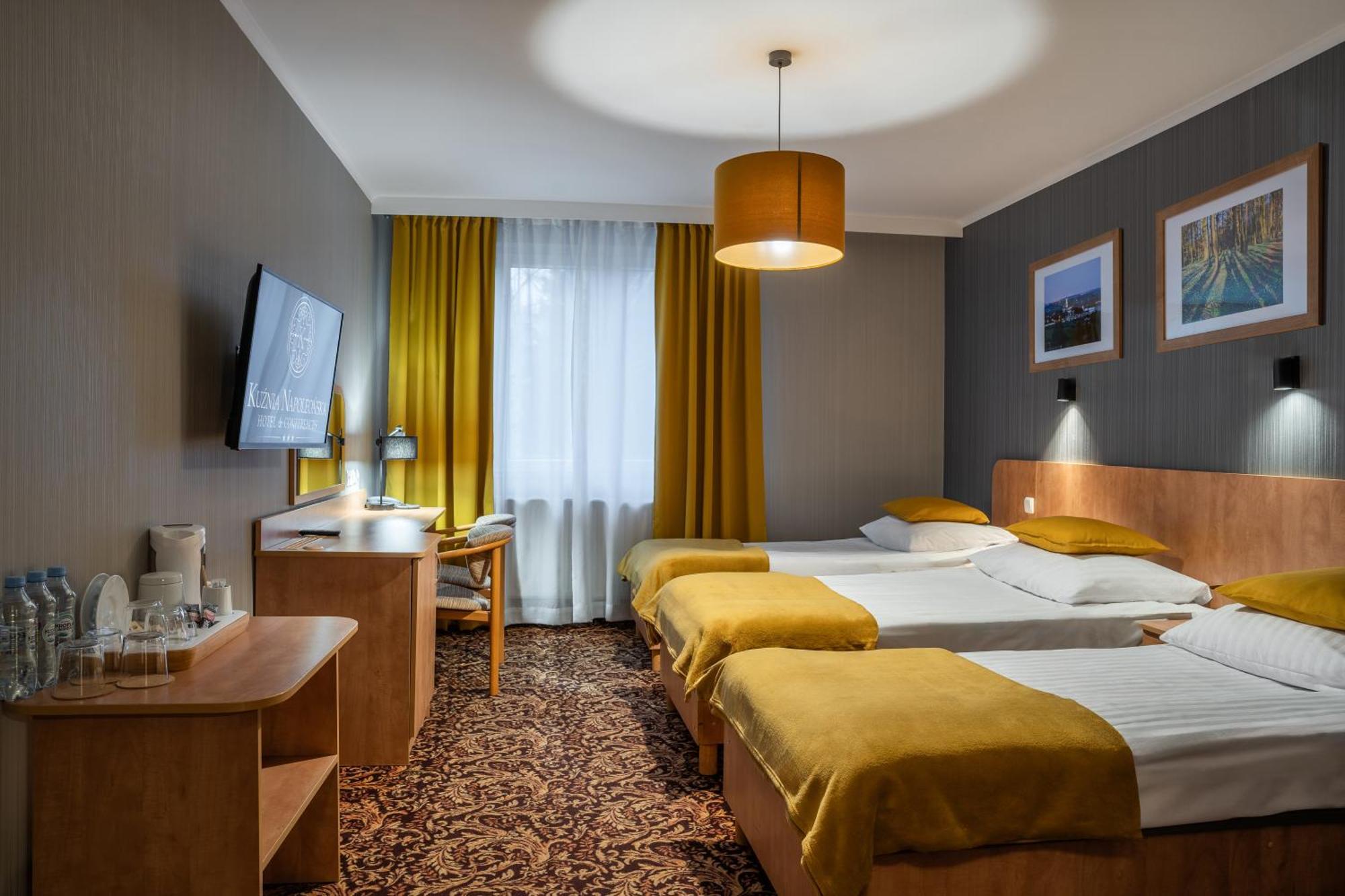 Hotel Kuznia Napoleonska Teresin Екстериор снимка