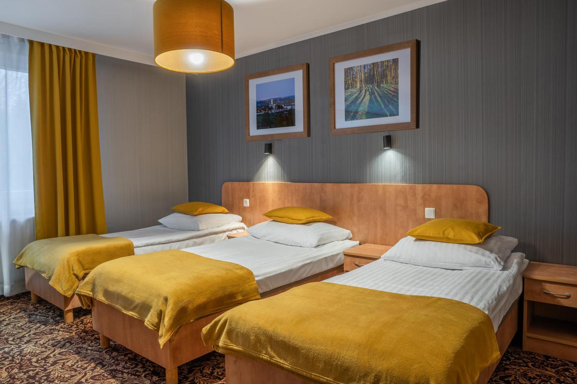 Hotel Kuznia Napoleonska Teresin Екстериор снимка